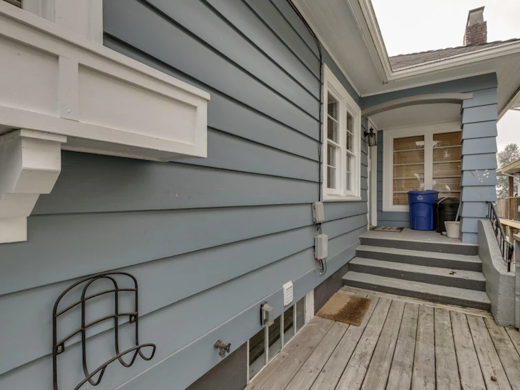 33700 3rd Avenue, Mission, BC, V2V 1R2 - 4