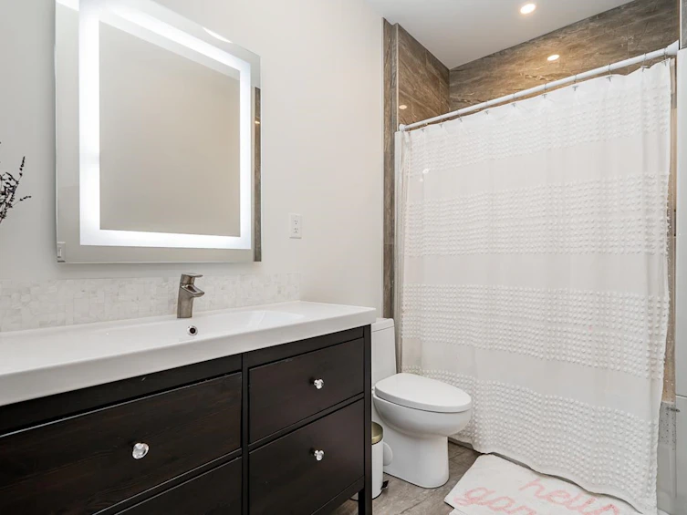 15777 Wills Brook Way, Surrey, BC, V3Z 0N8 - 24