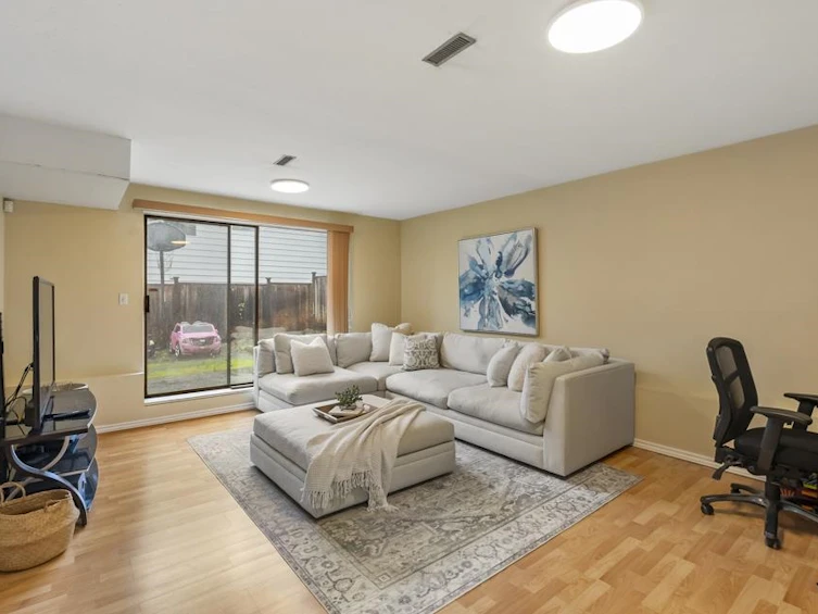 14041 88a Avenue, Surrey, BC, V3V 7H4 - 12
