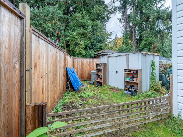 1-4514 Sunshine Coast Highway, Sechelt, BC, V7Z 0G9 - 24