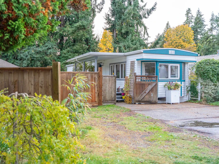 1-4514 Sunshine Coast Highway, Sechelt, BC, V7Z 0G9