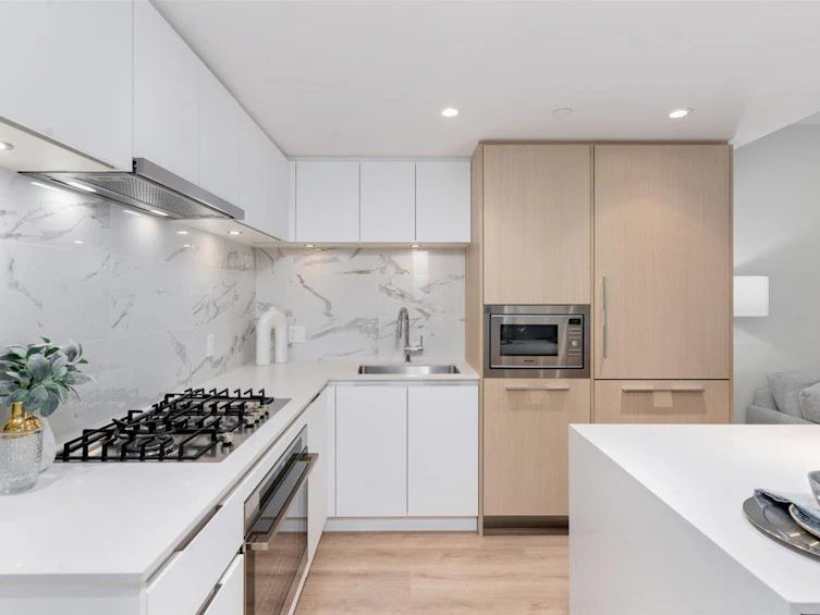 2205-1500 Fern Street, North Vancouver, BC, V7J 0E6 - 8