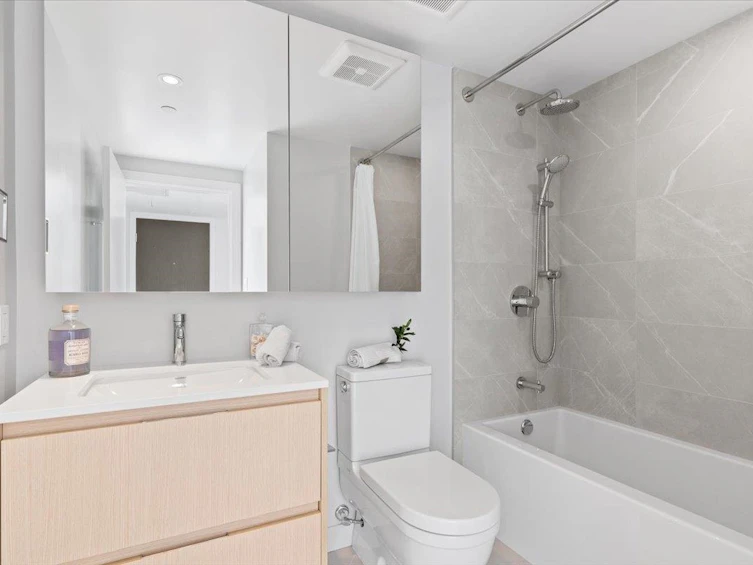 2205-1500 Fern Street, North Vancouver, BC, V7J 0E6 - 19