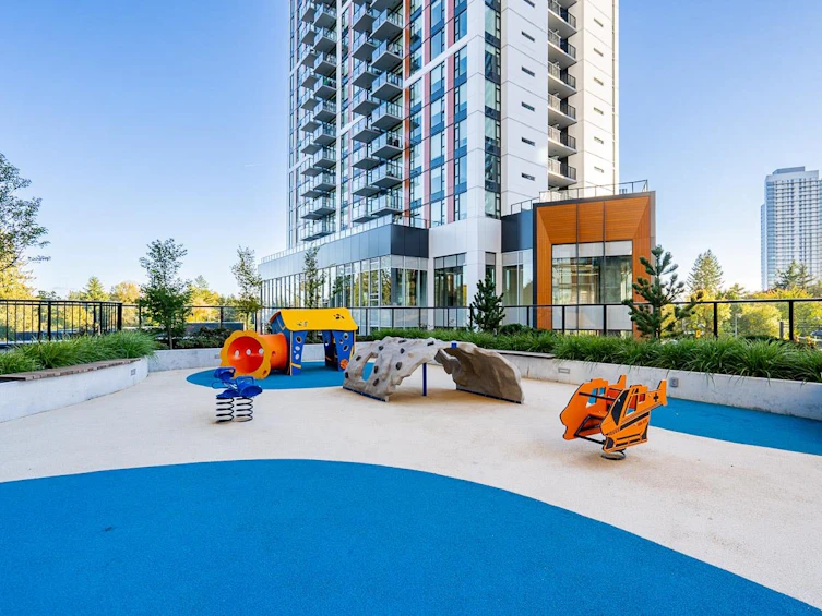 2604-13725 George Junction, Surrey, BC, V3T 0V7 - 38