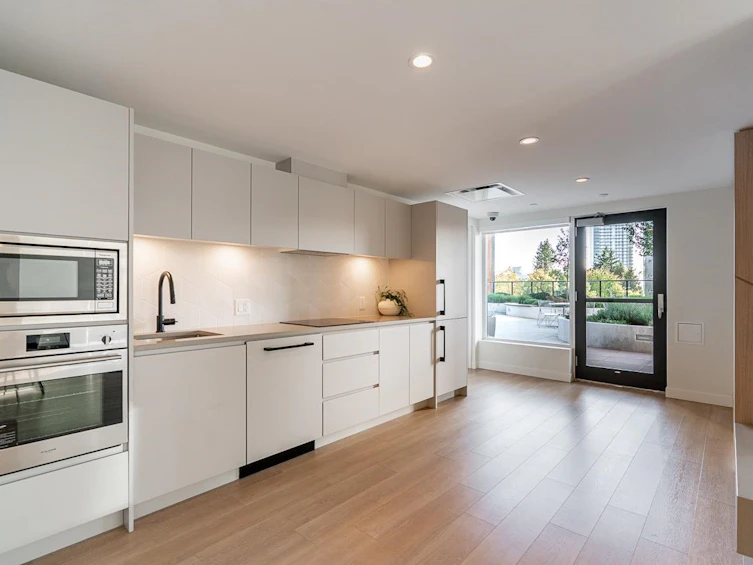 2604-13725 George Junction, Surrey, BC, V3T 0V7 - 35