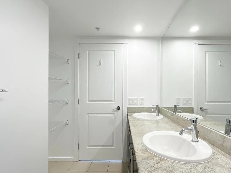 708-2289 Yukon Crescent, Burnaby, BC, V5C 0B2 - 16