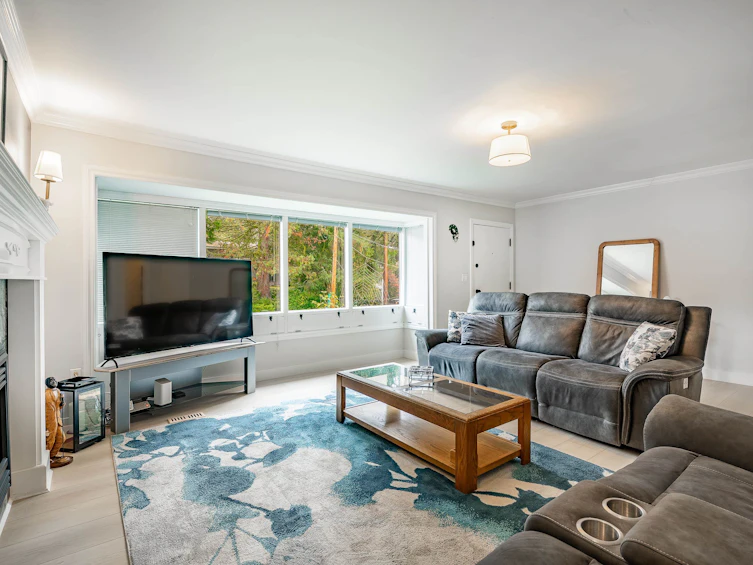 3163 Tennyson Crescent, North Vancouver, BC, V7K 2A9 - 11