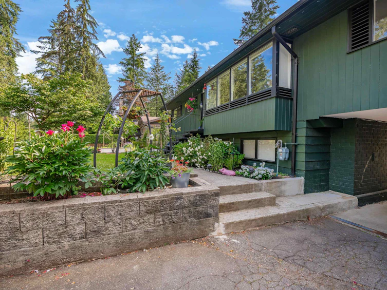 3163 Tennyson Crescent, North Vancouver, BC, V7K 2A9 - 5