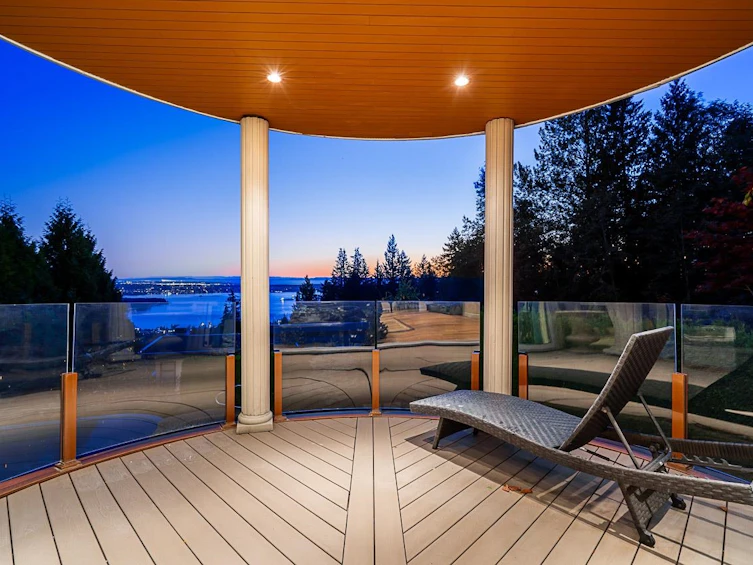 1562 Pinecrest Drive, West Vancouver, BC, V7S 3E8 - 9