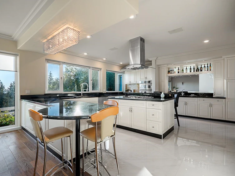1562 Pinecrest Drive, West Vancouver, BC, V7S 3E8 - 12