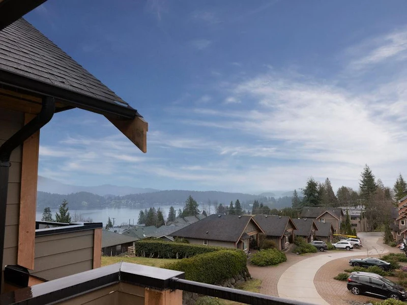 14 - 728 Gibsons Way, Gibsons BC