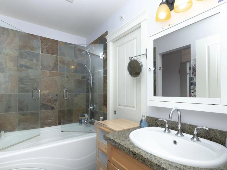 14-728 Gibsons Way, Gibsons, BC, V0N 1V9 - 27