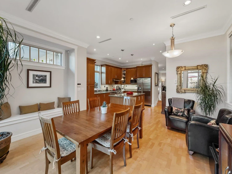 6677 Laburnum Street, Vancouver, BC, V6P 5M6 - 13