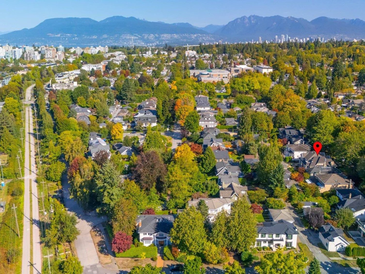 6677 Laburnum Street, Vancouver, BC, V6P 5M6 - 38