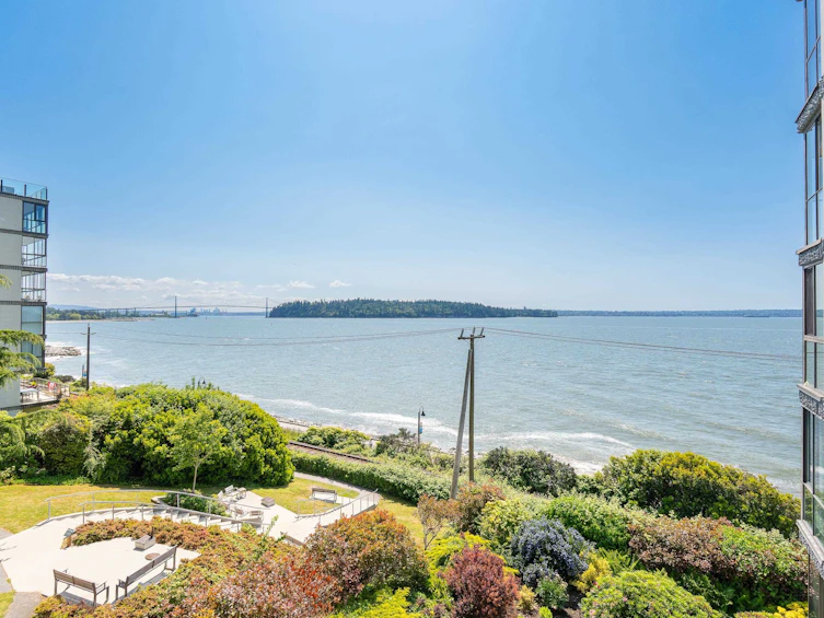 103-2108 Argyle Avenue, West Vancouver, BC, V7V 1A4 - 3