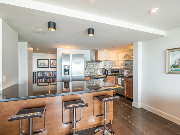 103-2108 Argyle Avenue, West Vancouver, BC, V7V 1A4 - 19