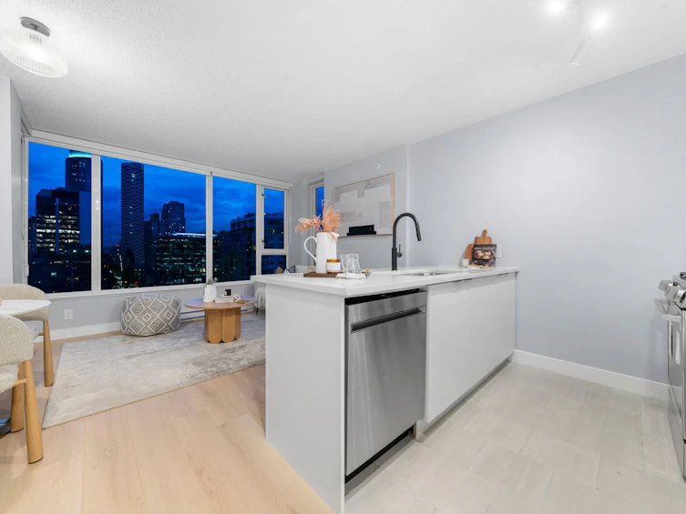 2101-1001 Richards Street, Vancouver, BC, V6B 1J6 - 4