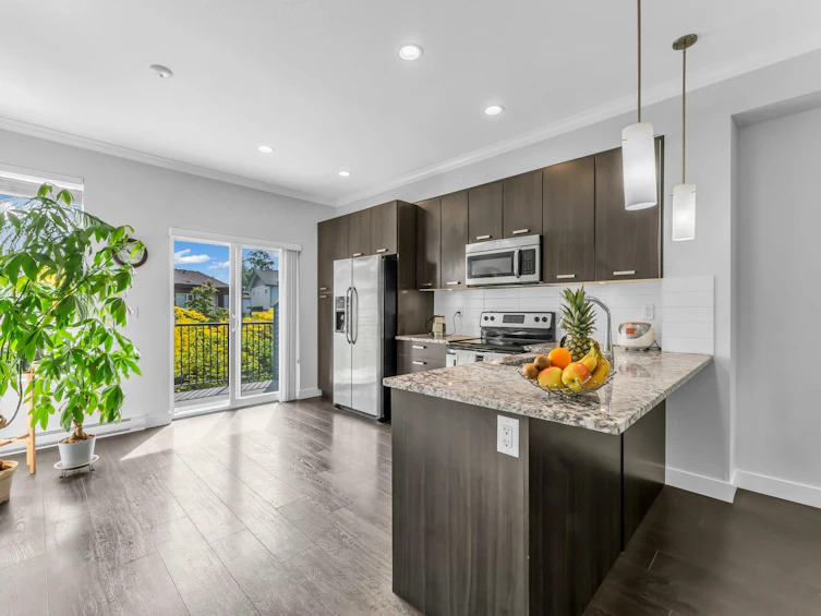 3-5888 144 Street, Surrey, BC, V3X 0G8 - 4