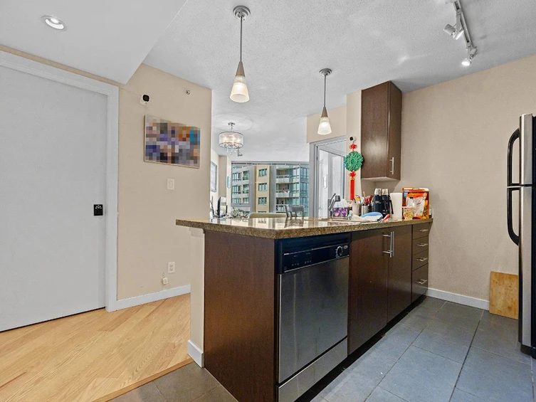 907-58 Keefer Place, Vancouver, BC, V6B 0B8 - 3