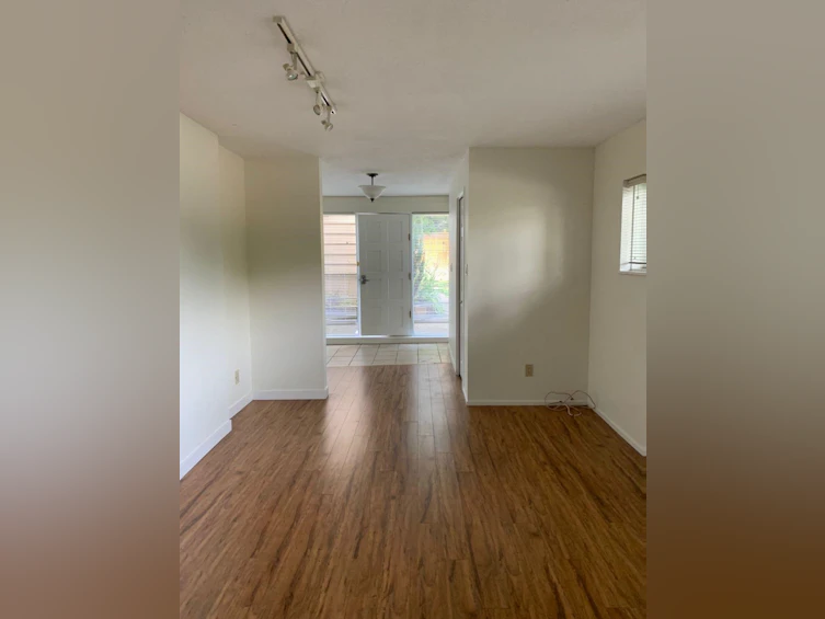 1025 Beaufort Road, North Vancouver, BC, V7G 1R8 - 28