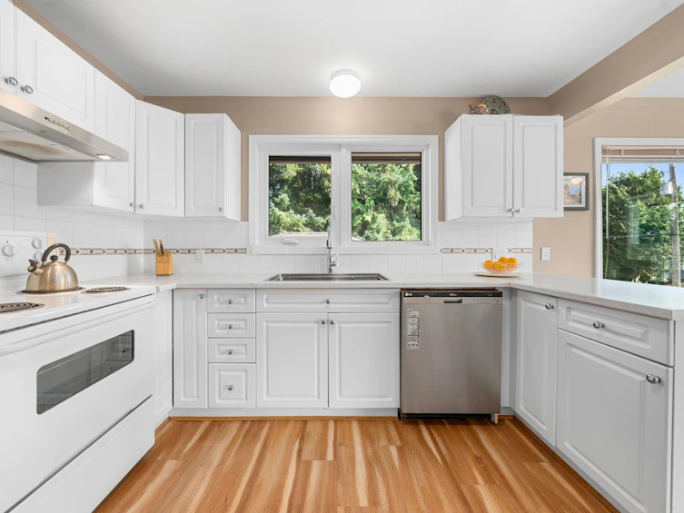 1025 Beaufort Road, North Vancouver, BC, V7G 1R8 - 7