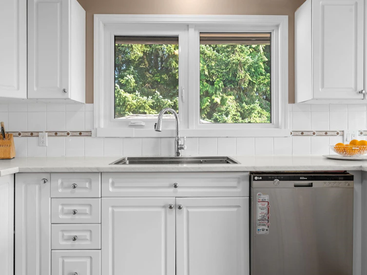 1025 Beaufort Road, North Vancouver, BC, V7G 1R8 - 8