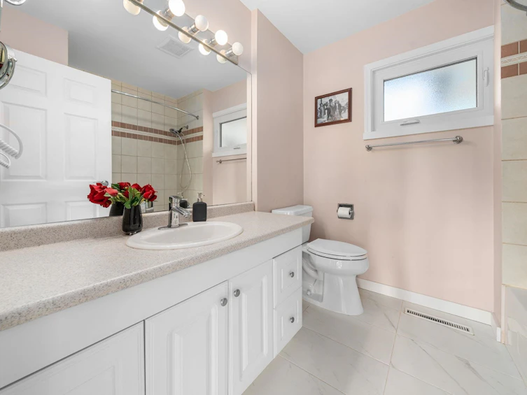 1025 Beaufort Road, North Vancouver, BC, V7G 1R8 - 13
