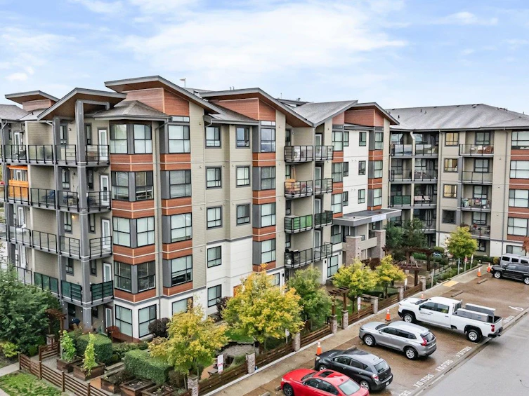 306-7809 209 Street, Langley, BC, V2Y 3N6 - 2