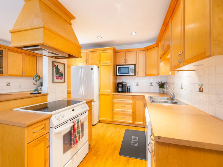 301-1235 W 15th Avenue, Vancouver, BC, V6H 1S1 - 5