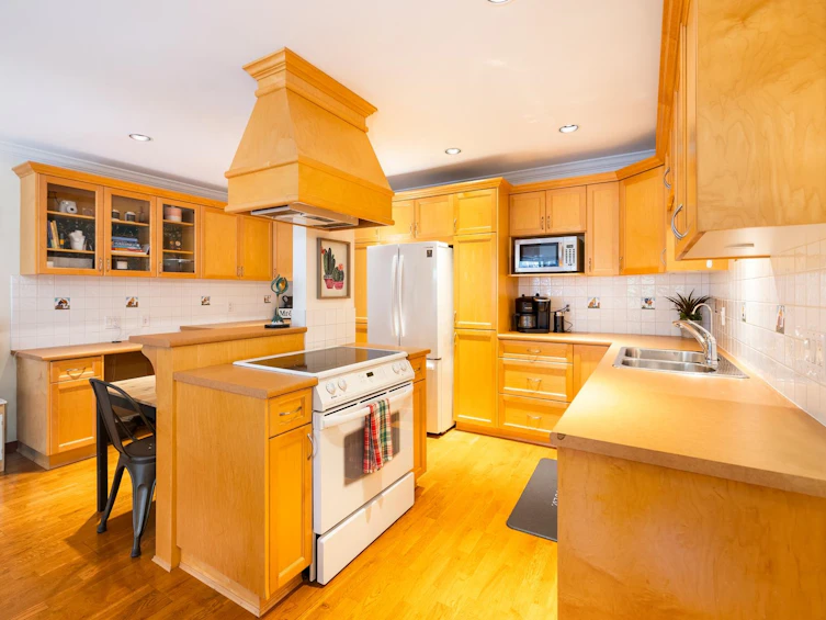 301-1235 W 15th Avenue, Vancouver, BC, V6H 1S1 - 4