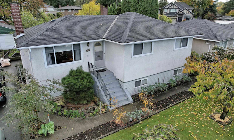 8824 Russell Drive