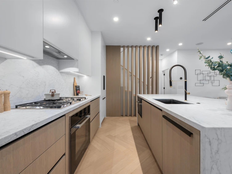 2-280 E 32 Avenue, Vancouver, BC, V5V 2Y3 - 8