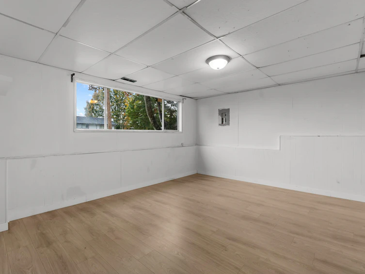 35180 Cassiar Avenue, Abbotsford, BC, V2S 5R4 - 22
