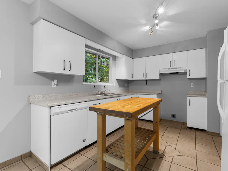 35180 Cassiar Avenue, Abbotsford, BC, V2S 5R4 - 10