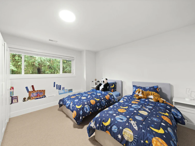 5540 Greenleaf Road, West Vancouver, BC, V7W 1N6 - 14