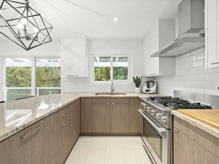 5540 Greenleaf Road, West Vancouver, BC, V7W 1N6 - 18