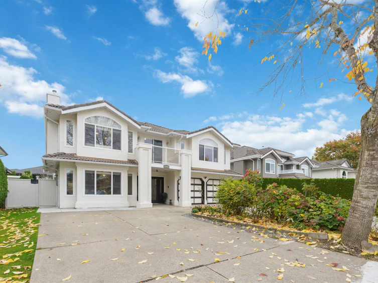 12183 77 Avenue, Surrey, BC, V3W 1J3