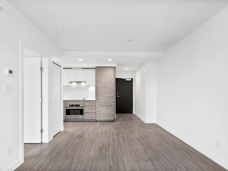 2406-13655 Fraser Highway, Surrey, BC, V3T 0P8 - 9