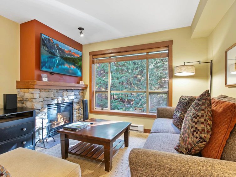 405 G4-4653 Blackcomb Way, Whistler, BC, V8E 0Y9 - 2