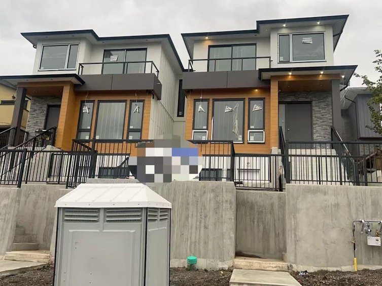 1-5389 Patrick Street, Burnaby, BC, V3J 3B2