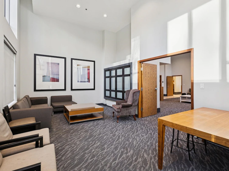 810-175 W 1st Street, North Vancouver, BC, V7M 3N9 - 31