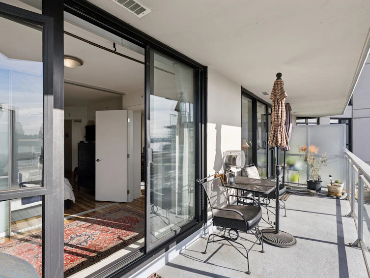 810-175 W 1st Street, North Vancouver, BC, V7M 3N9 - 25