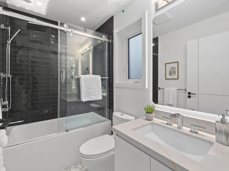 683 W 18th Avenue, Vancouver, BC, V5Z 1V9 - 25