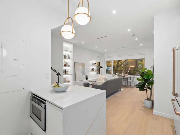 683 W 18th Avenue, Vancouver, BC, V5Z 1V9 - 16