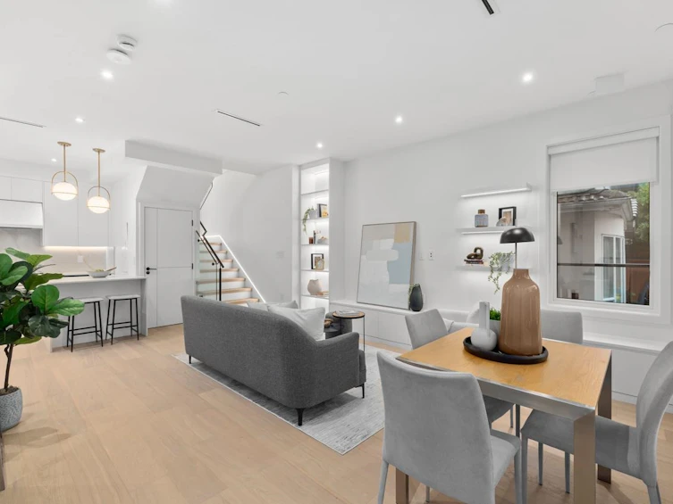 683 W 18th Avenue, Vancouver, BC, V5Z 1V9 - 2