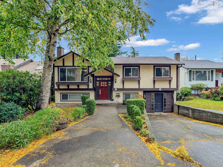 2214 153a Street, Surrey, BC, V4A 4R5