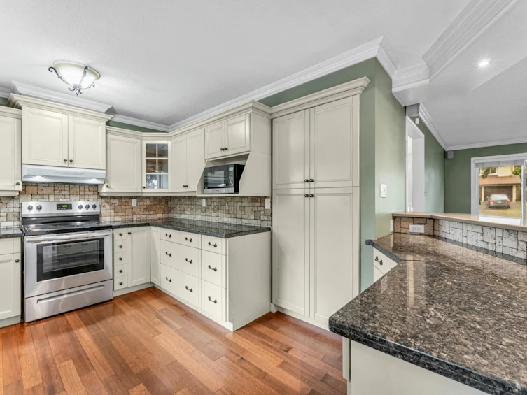 2214 153a Street, Surrey, BC, V4A 4R5 - 8