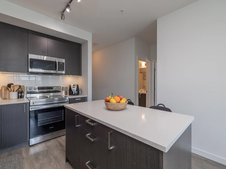 212-13623 81a Avenue, Surrey, BC, V3W 3N7 - 8