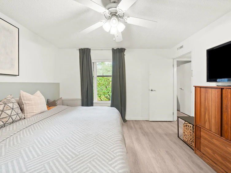 1884 Purcell Way, North Vancouver, BC, V7J 3K3 - 14