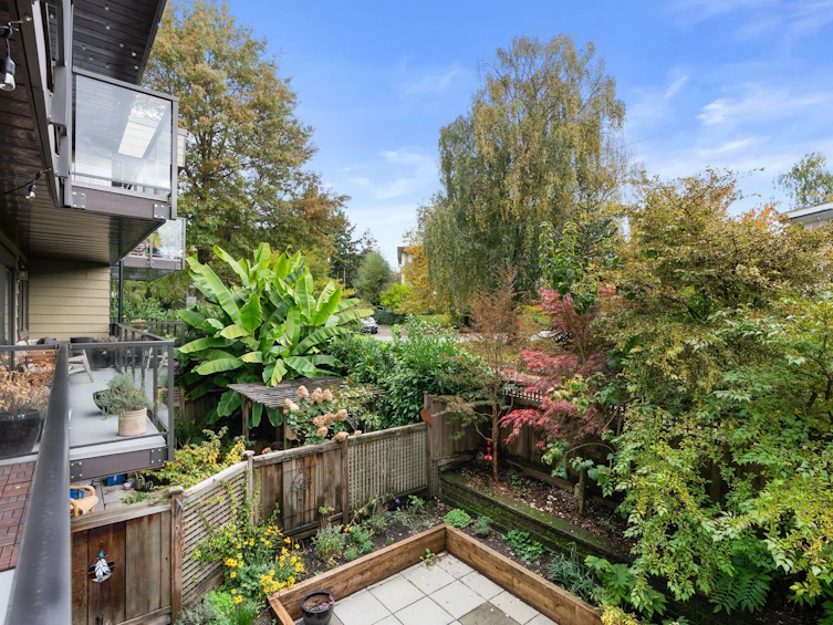 308-2366 Wall Street, Vancouver, BC, V5L 4Y1 - 16
